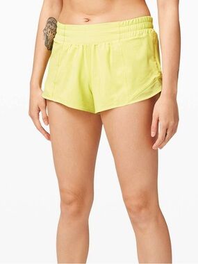 Lululemon Hotty‎ Hot Short II 2.5” Women’s Size 6 Yellow Running Athletic Shorts